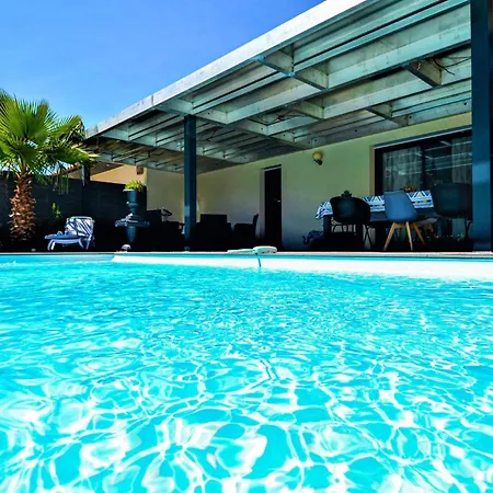 Amazing In St Victor La Coste * Palus